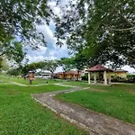 NAJHAN HOMESTAY : Berehat macam kek ghumah yo.